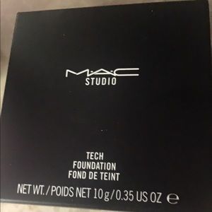 BNIB MAC Studio Tech Foundation shade NW58